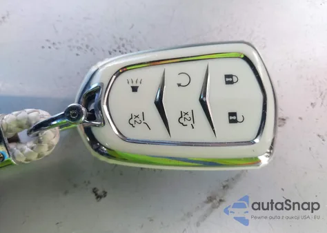 2017 Cadillac Escalade Luxury z USA, uszkodzony, nr VIN 1GYS4BKJ7HR198883